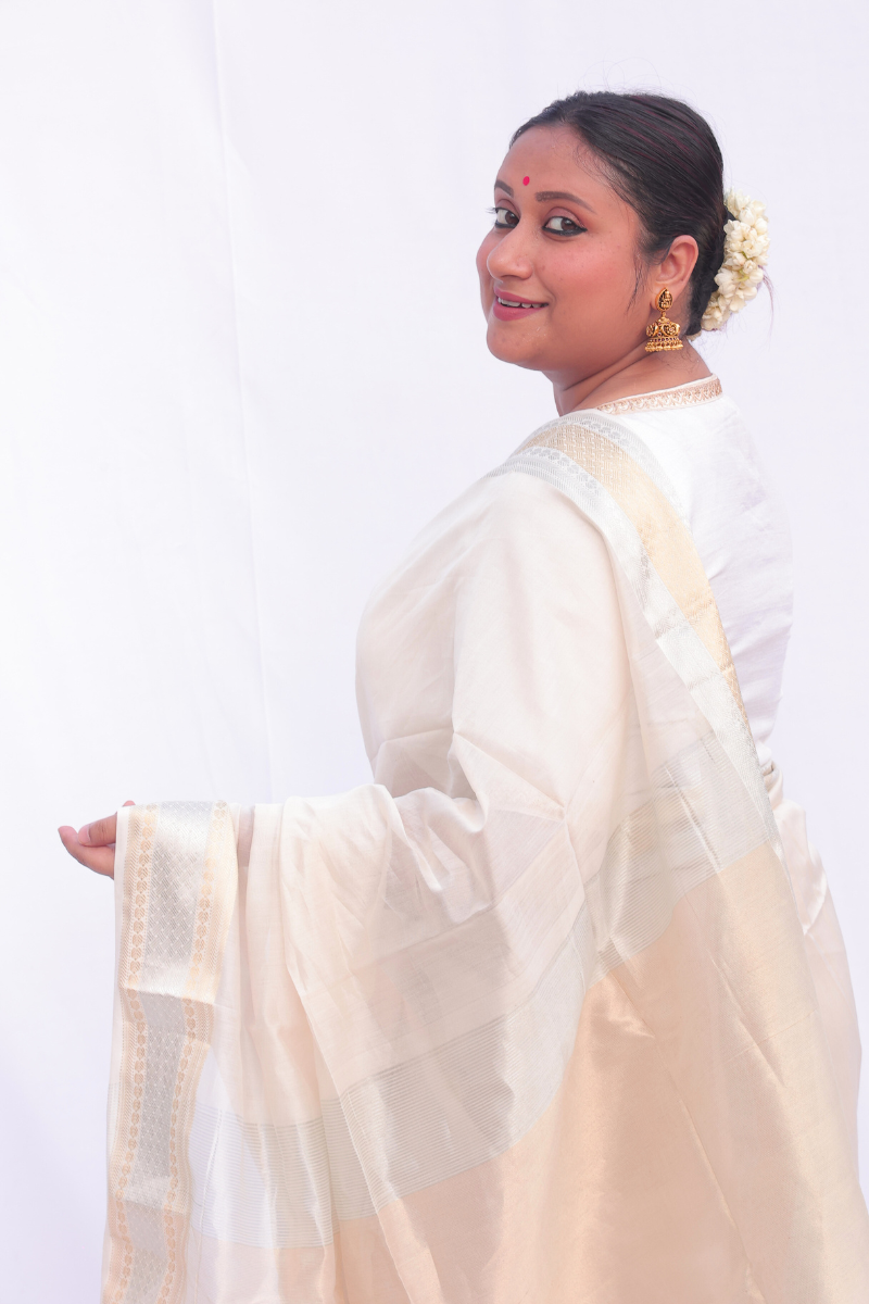 Subarna - Indiestore Handloom Off-white & Golden Maheshwari Silk by Cotton Saree